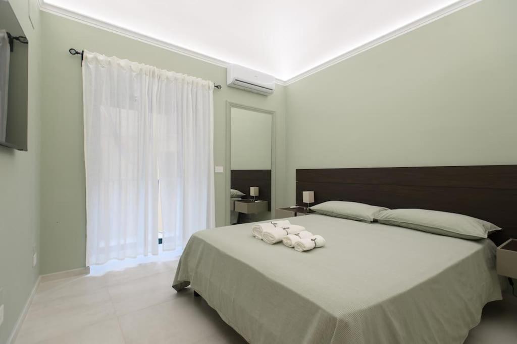 Alessia Holiday House 90Mq Salerno Centro Eksteriør bilde